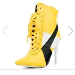 Cape robin yellow black & white heels